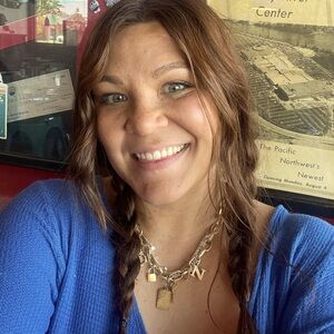 Meet your Posher, Leah